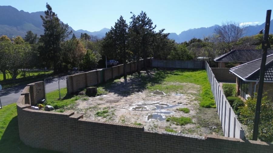 0 Bedroom Property for Sale in Roundhay Western Cape